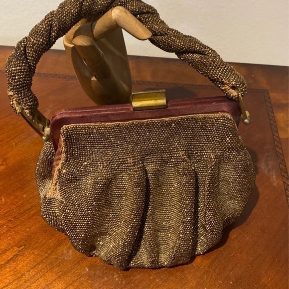 Vintage 1940's DuBonnette Heavily Beaded Bag - Picture 2 of 11